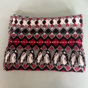Vera Bradley penguin fair isle print winter scarf